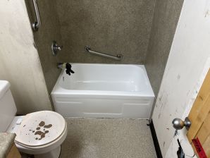 Bathtub Resurfacing in Seattle, WA (1)